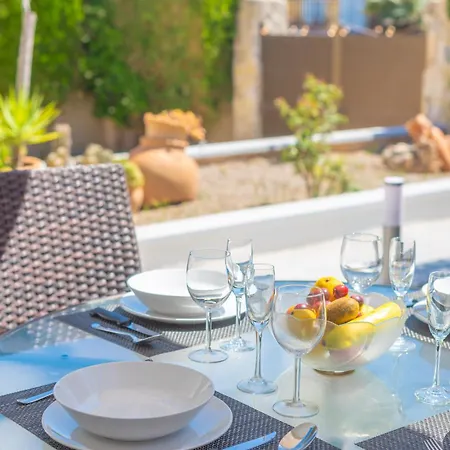 Villa Miquel -tord- *