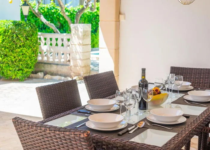 Miquel -tord- Villa Can Picafort (Mallorca)